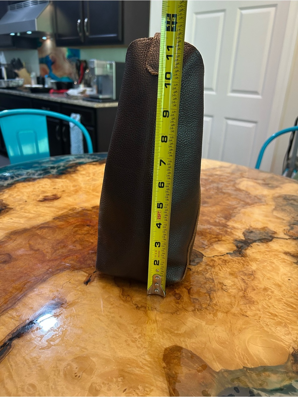 Portland Leather Brown Leather Shoulder Bag - Picture 9 of 11